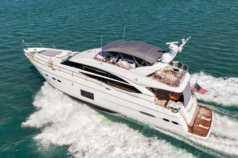 72' 2014 Princess Y72