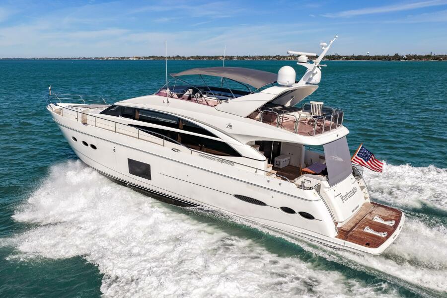 72' 2014 Princess Y72
