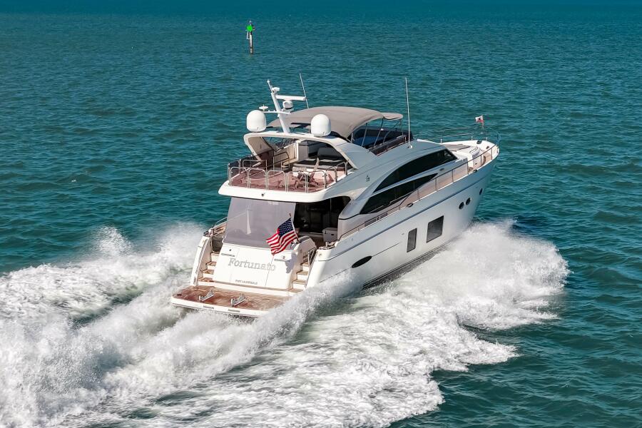 72' 2014 Princess Y72