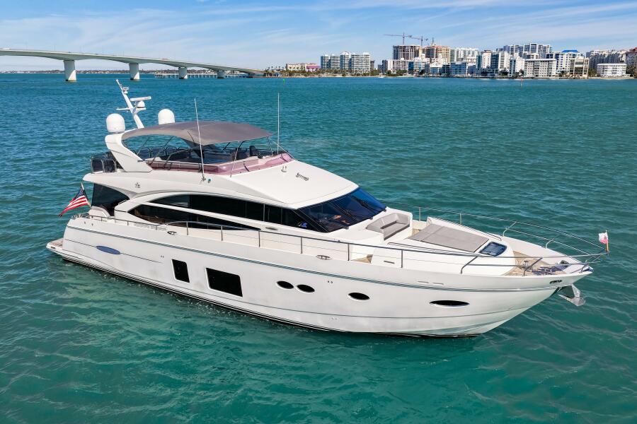 72' 2014 Princess Y72