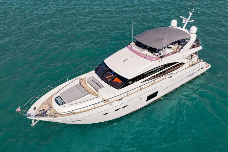 72' 2014 Princess Y72