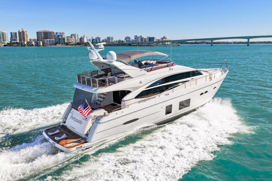 72' 2014 Princess Y72