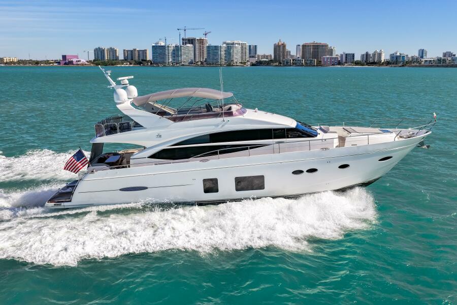 72' 2014 Princess Y72