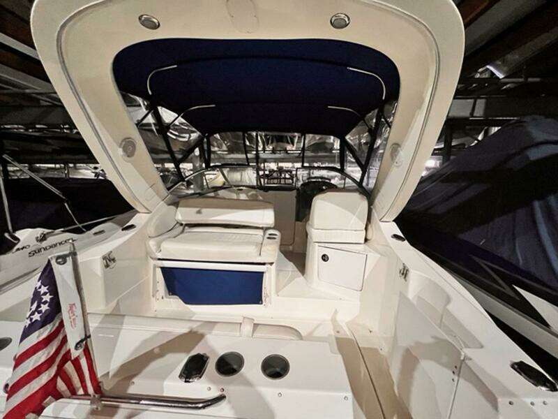 Holly Anne 29ft Bayliner Yacht For Sale