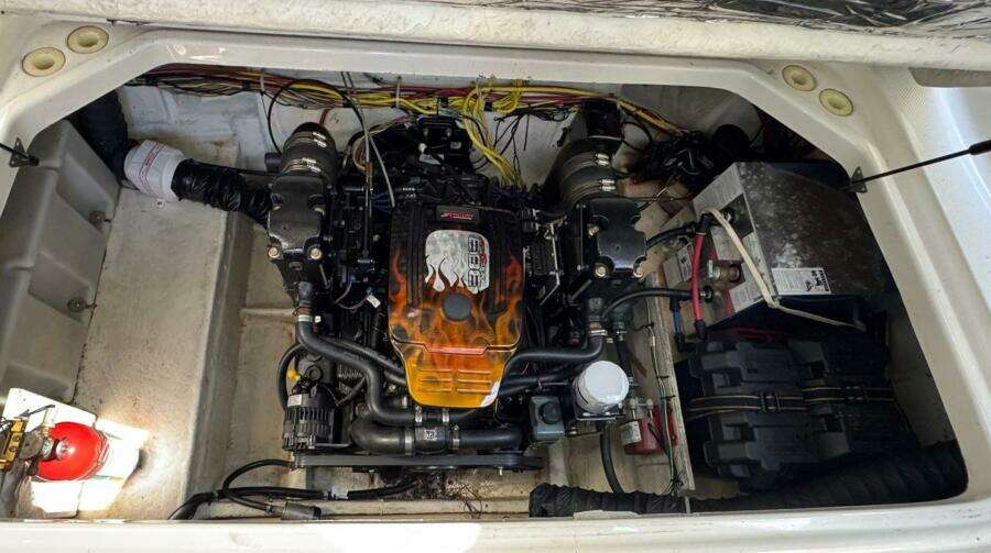 Holly Anne 29ft Bayliner Yacht For Sale