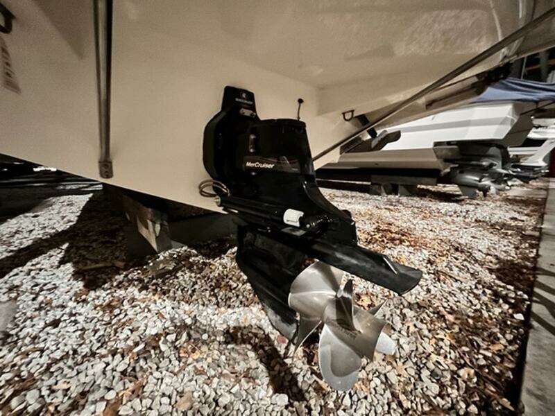 Holly Anne 29ft Bayliner Yacht For Sale