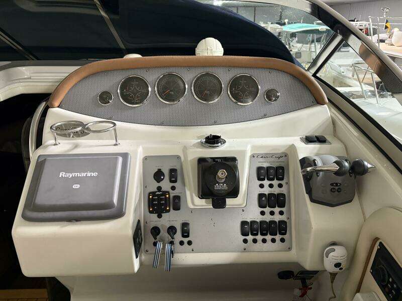 36ft Chris Craft Yacht For Sale