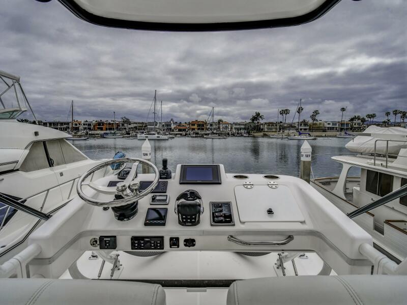 43' 2015 Everglades 435 Center Console
