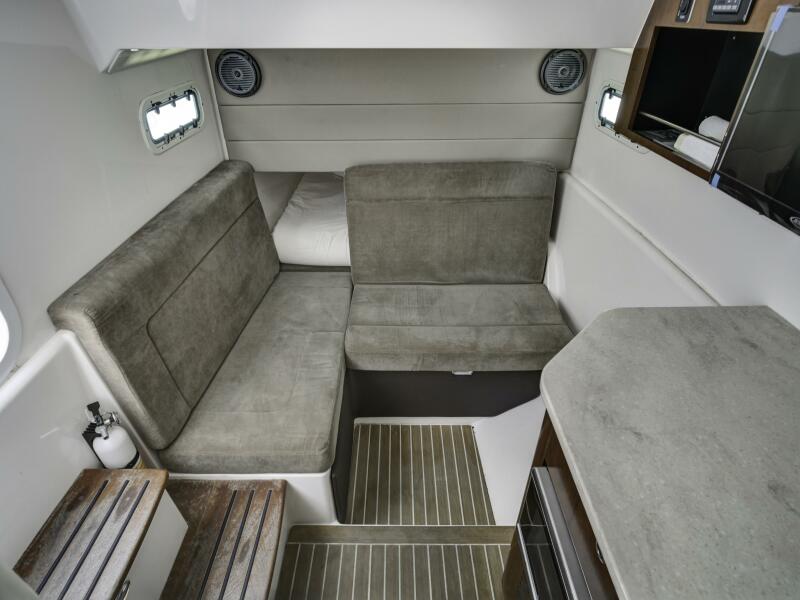 43' 2015 Everglades 435 Center Console