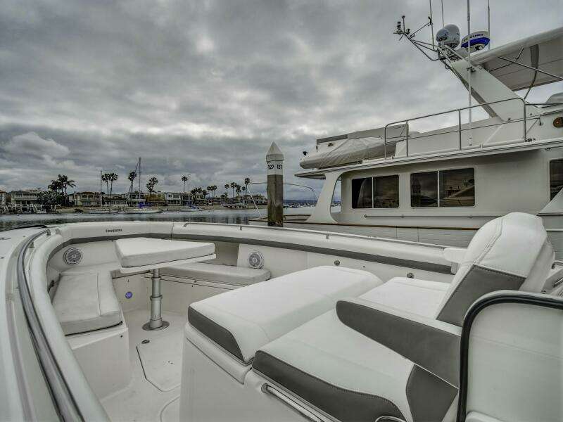 ANGELIQUE 43ft Everglades Yacht For Sale