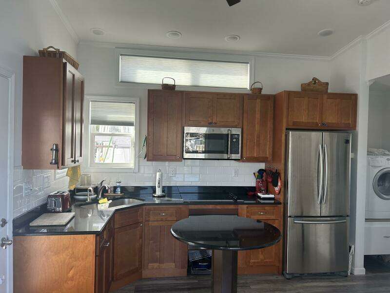 Galley/Entry to Head