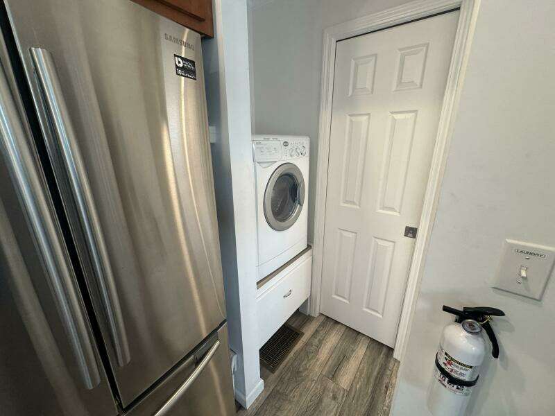 52ft Harbor Home Yacht For Sale