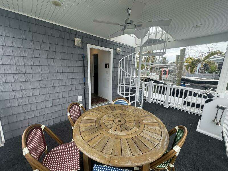 52ft Harbor Home Yacht For Sale