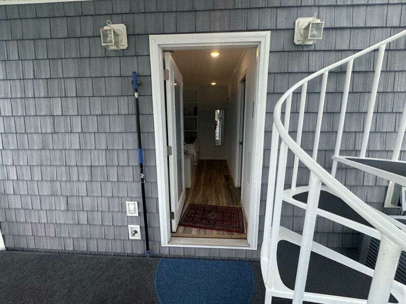 52ft Harbor Home Yacht For Sale