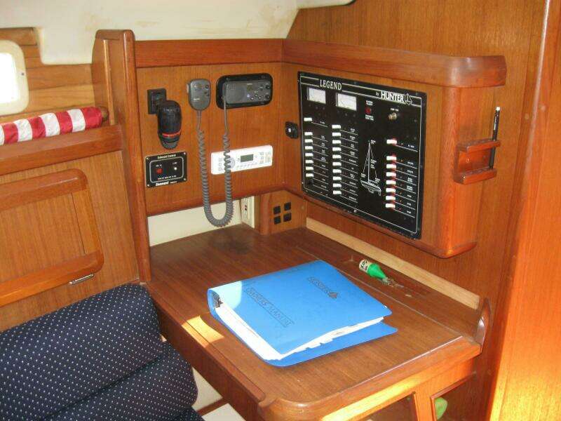 Yachtt 36ft Hunter Yacht For Sale