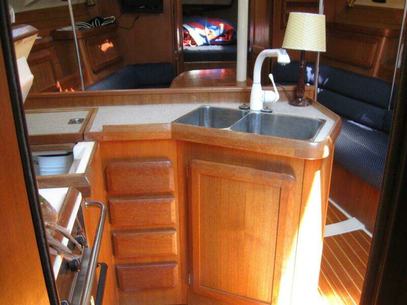 Yachtt 36ft Hunter Yacht For Sale