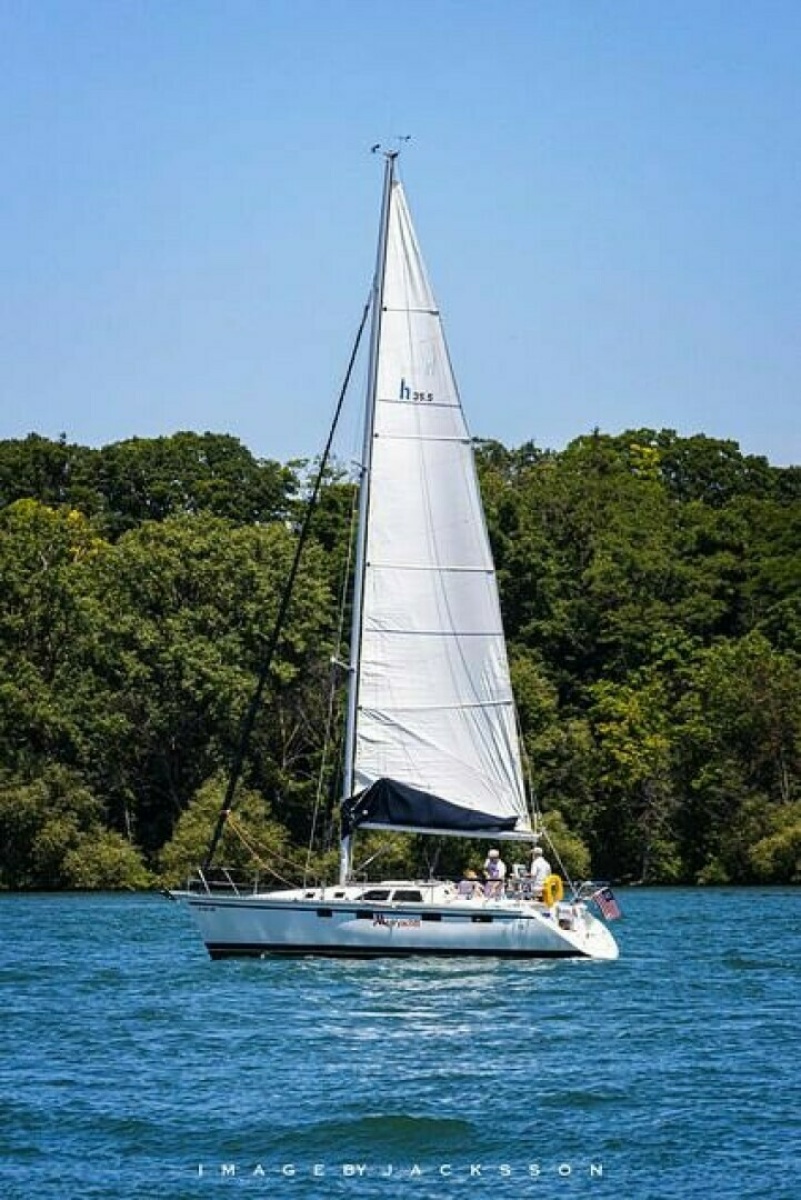 36' 1995 Hunter Hunter 35.5
