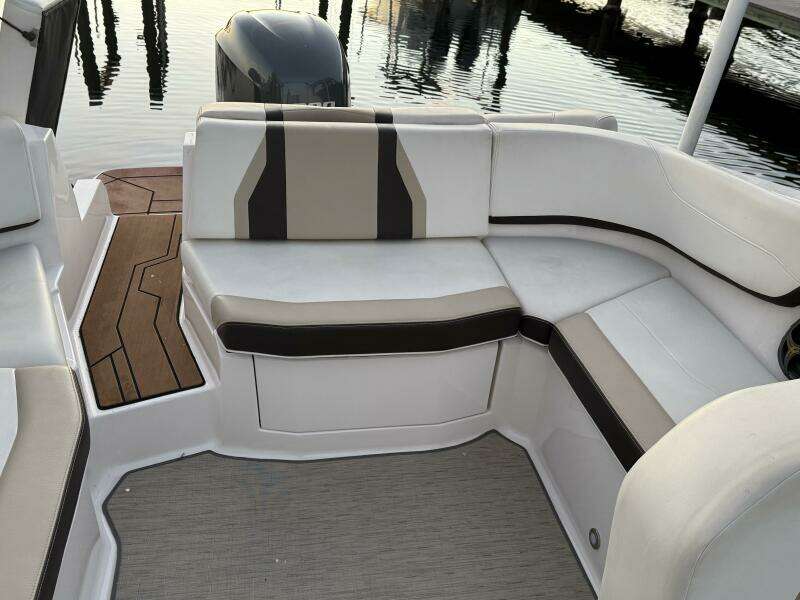 23ft Regal Yacht For Sale