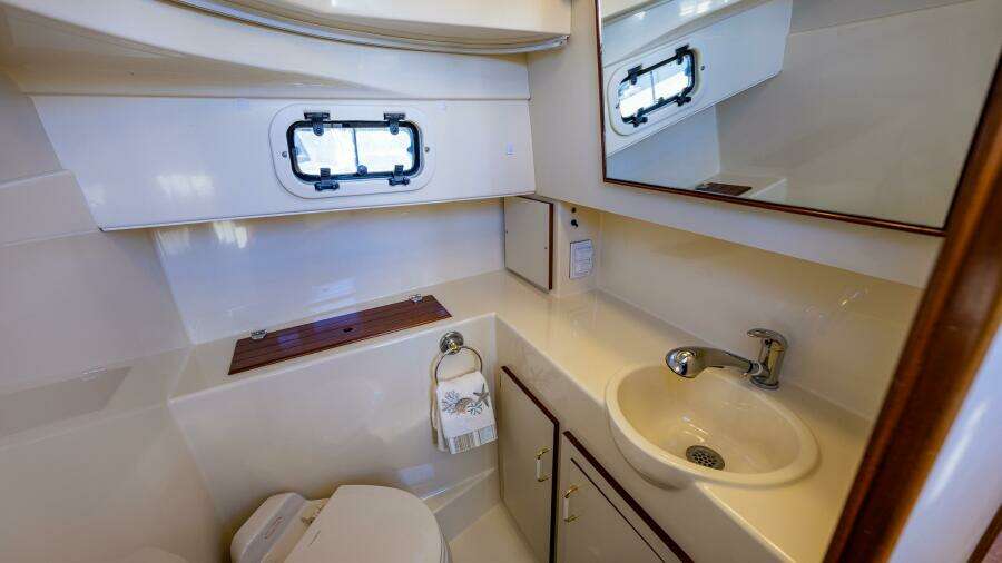 RoNance 31ft Camano Yacht For Sale