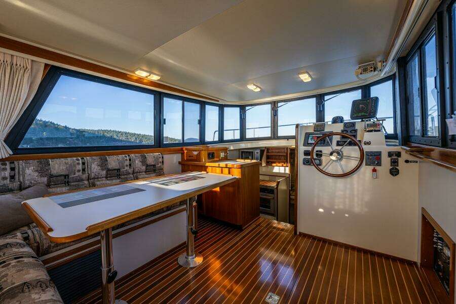 RoNance 31ft Camano Yacht For Sale
