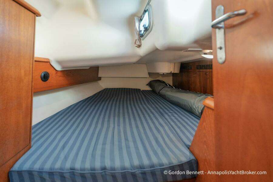 Opie Bea 37ft Jeanneau Yacht For Sale