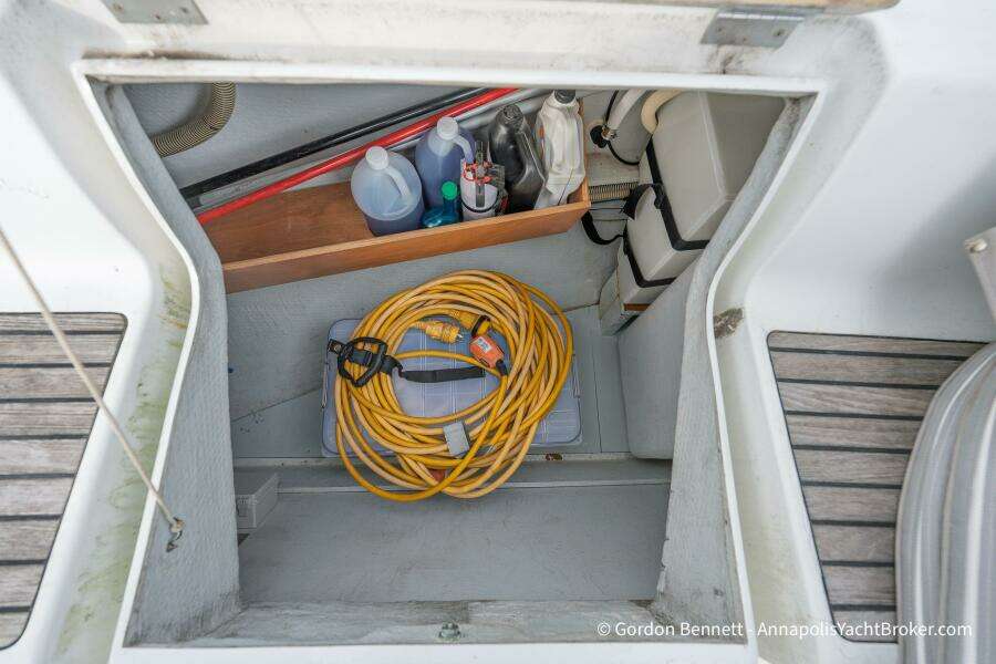 Opie Bea 37ft Jeanneau Yacht For Sale