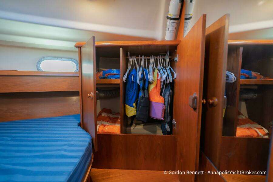 Opie Bea 37ft Jeanneau Yacht For Sale