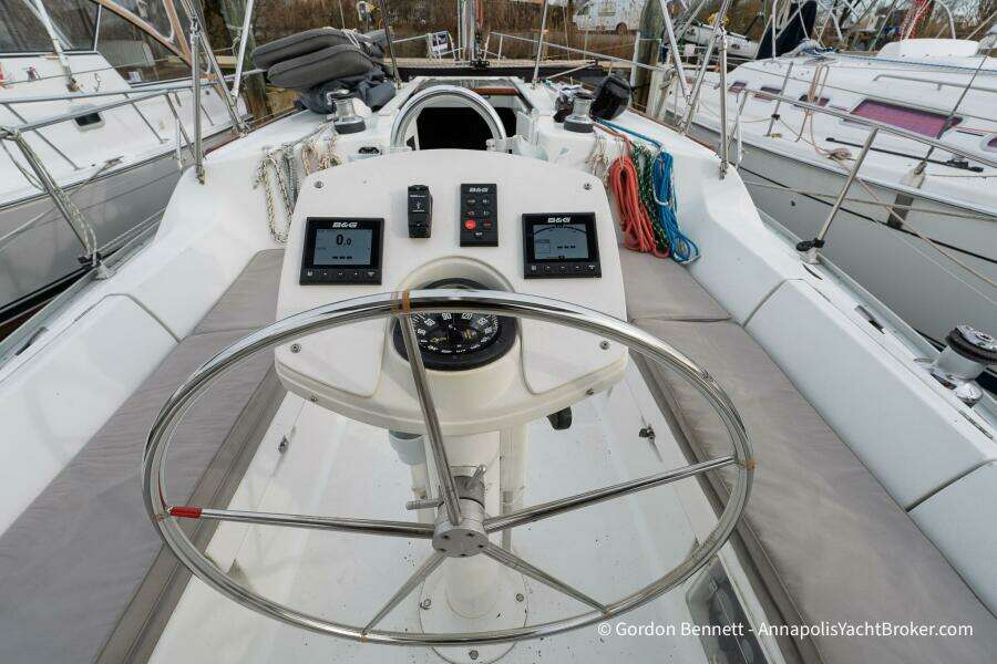 Opie Bea 37ft Jeanneau Yacht For Sale