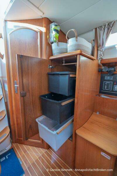 Opie Bea 37ft Jeanneau Yacht For Sale