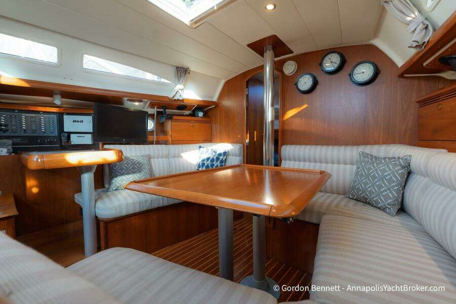 Opie Bea 37ft Jeanneau Yacht For Sale