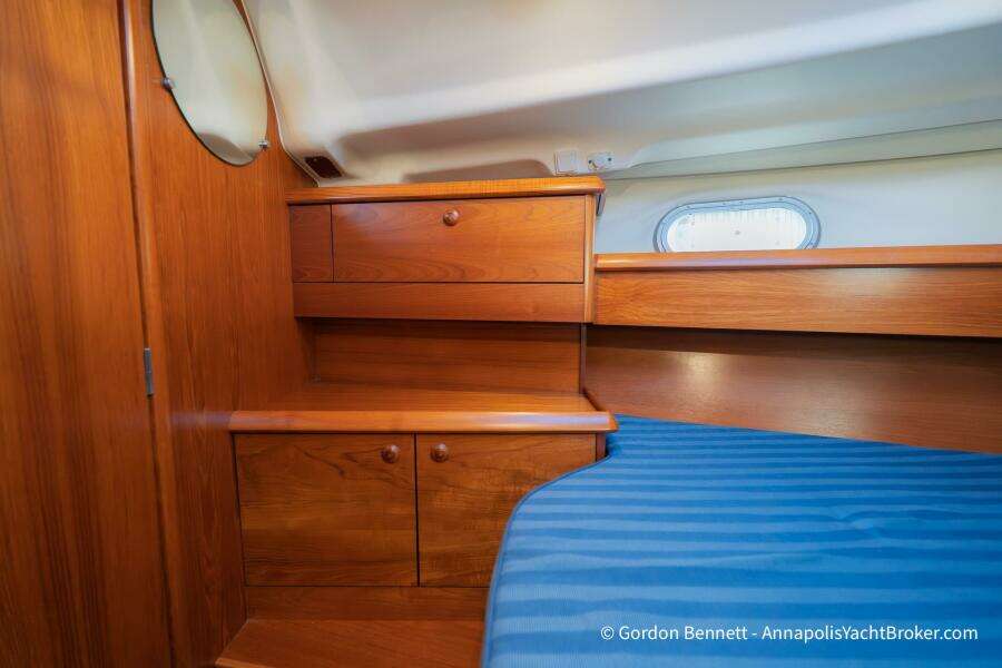 Opie Bea 37ft Jeanneau Yacht For Sale