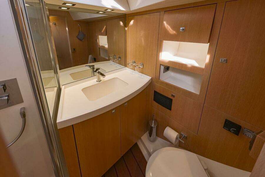 Vivace 56ft Amel Yacht For Sale