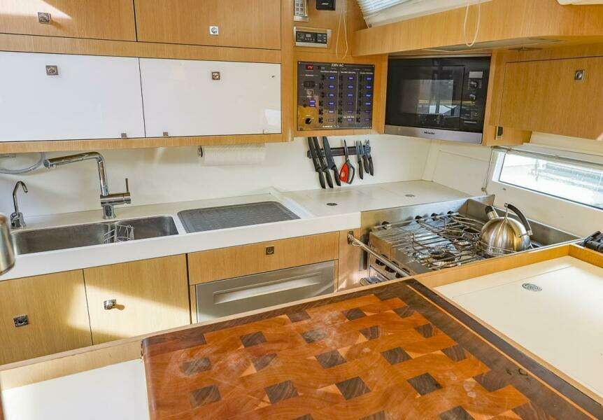 Vivace 56ft Amel Yacht For Sale