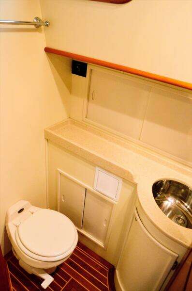 Delphina 55ft Waterline Yacht For Sale