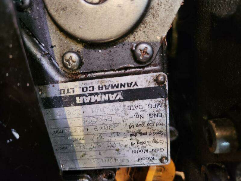 Delphina 55ft Waterline Yacht For Sale