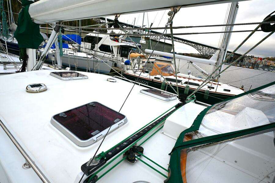 Delphina 55ft Waterline Yacht For Sale