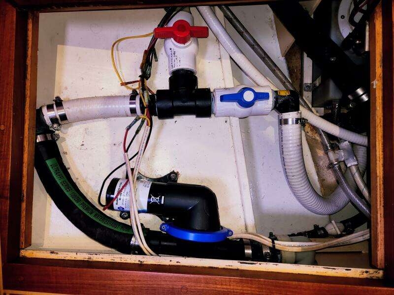 Delphina 55ft Waterline Yacht For Sale