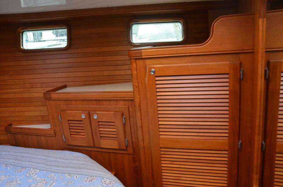 Delphina 55ft Waterline Yacht For Sale