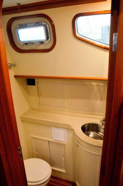 Delphina 55ft Waterline Yacht For Sale