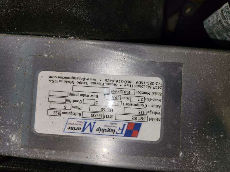 Delphina 55ft Waterline Yacht For Sale