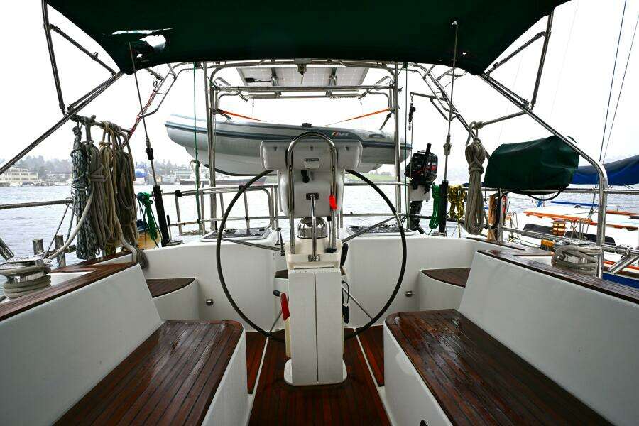 Delphina 55ft Waterline Yacht For Sale