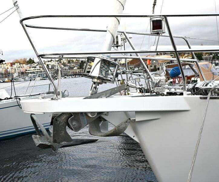 Delphina 55ft Waterline Yacht For Sale