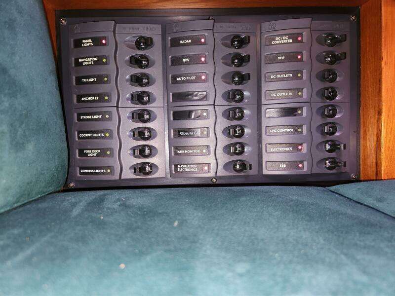 Delphina 55ft Waterline Yacht For Sale