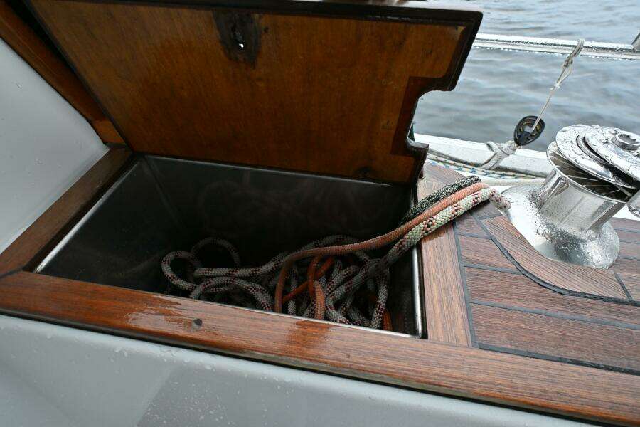 Delphina 55ft Waterline Yacht For Sale