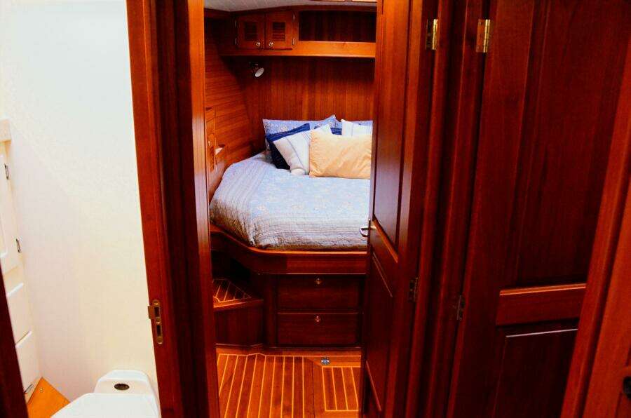 Delphina 55ft Waterline Yacht For Sale