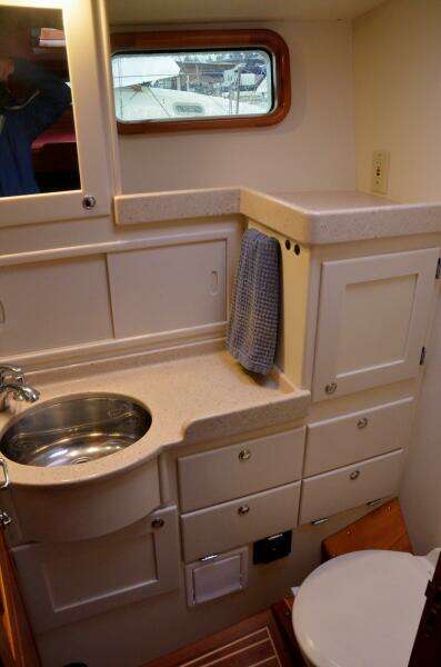 Delphina 55ft Waterline Yacht For Sale