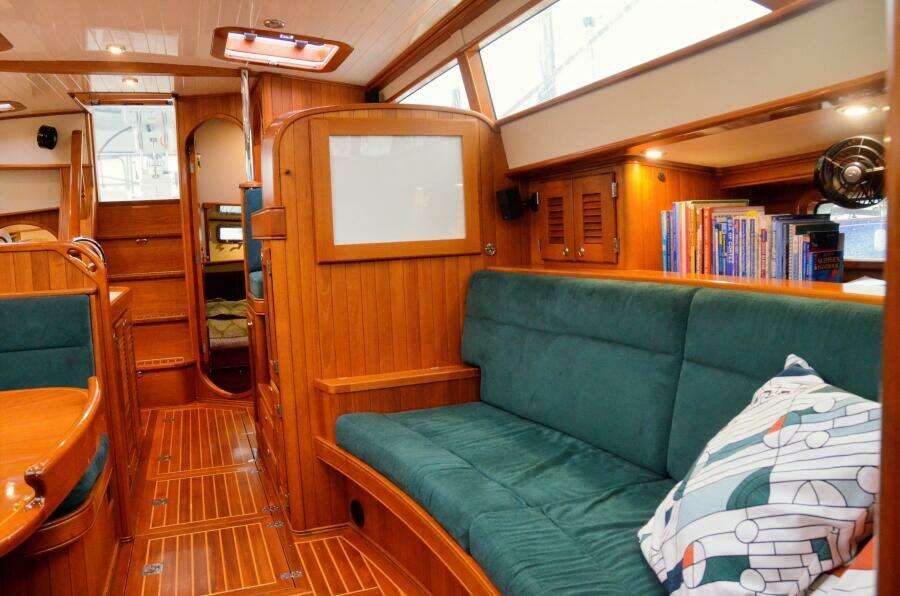 Delphina 55ft Waterline Yacht For Sale