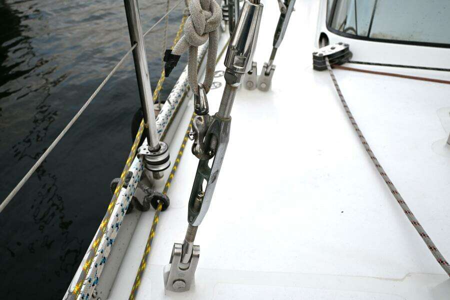 Delphina 55ft Waterline Yacht For Sale