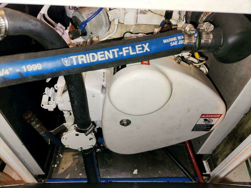 Delphina 55ft Waterline Yacht For Sale