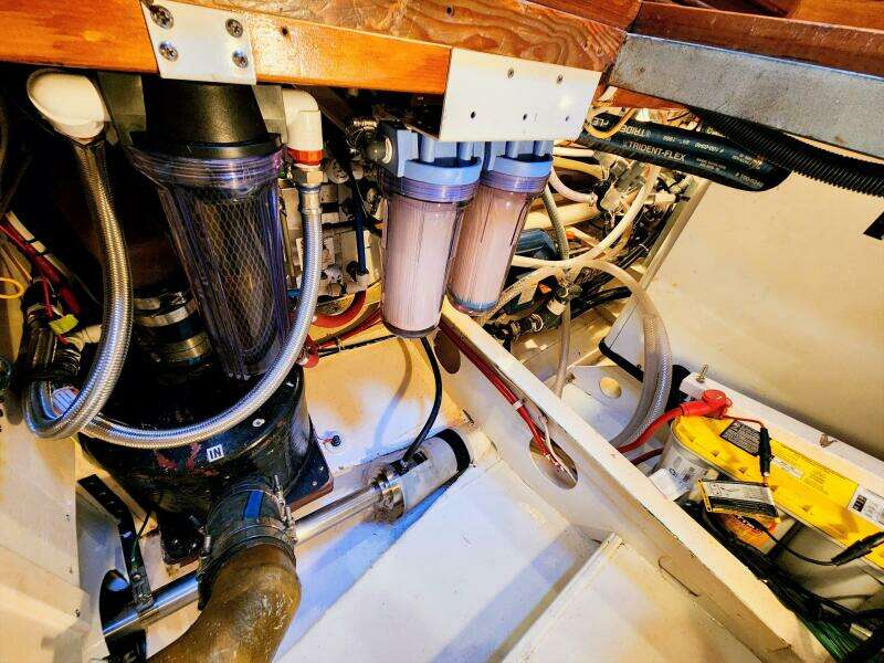 Delphina 55ft Waterline Yacht For Sale